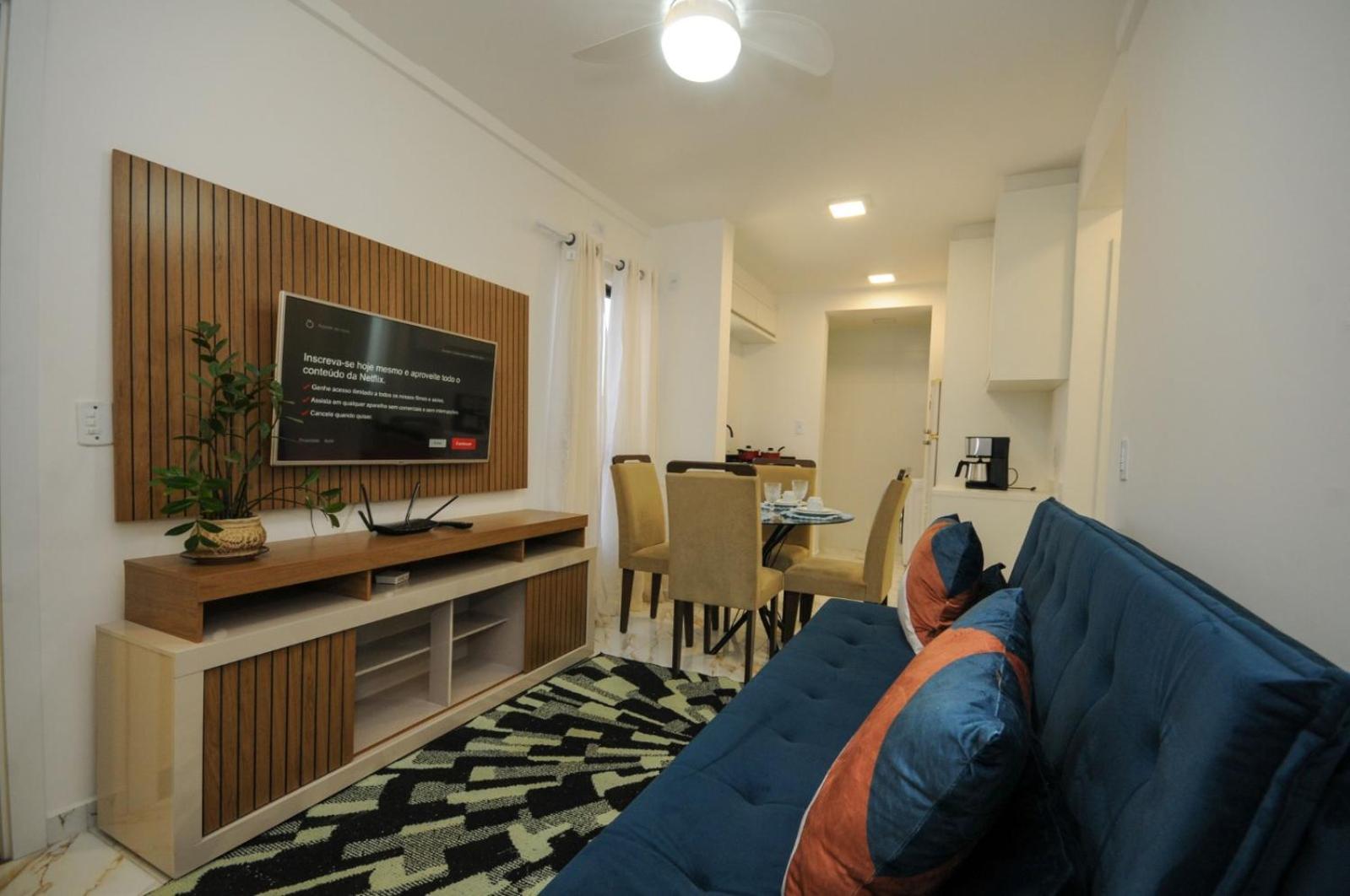 Apartment Ape Buffon *